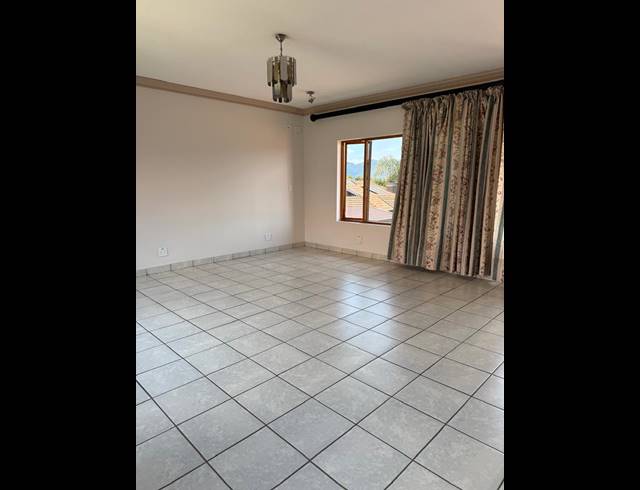 4 BEDROOM HOUSE FOR SALE IN BIRDWOOD ESTATE